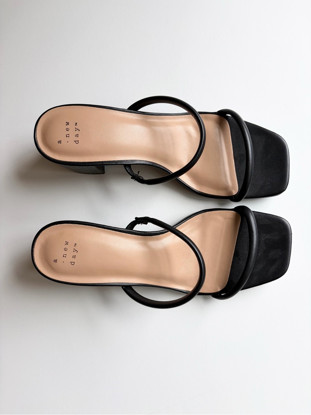 NWOT a new day Black Minimal Strappy Block Heel Mules - Picture 2 of 3